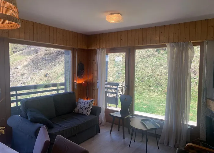 Mont-rouge E 036 - View 6 Pers *